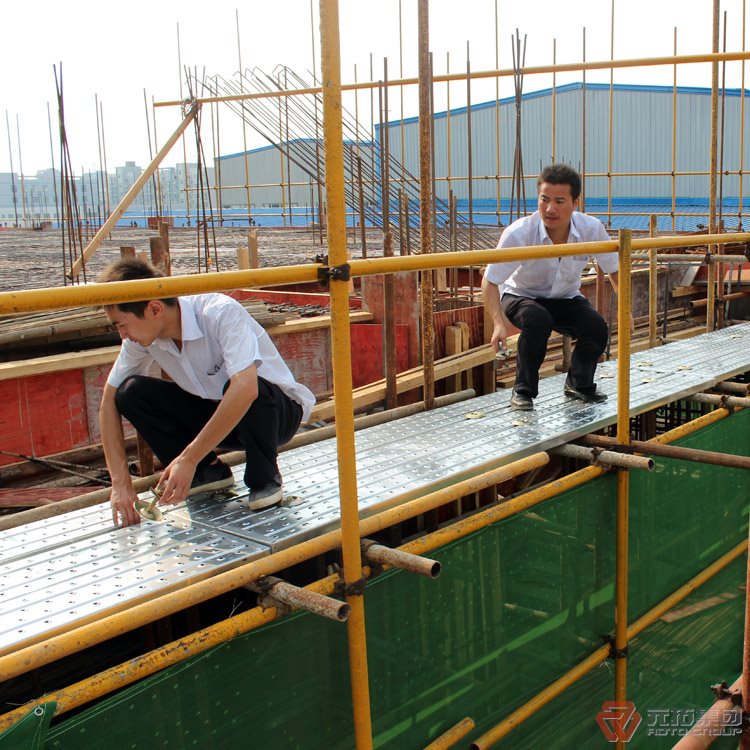 湖南鋼跳板廠(chǎng)家 鋼踏板搭建現(xiàn)場(chǎng)