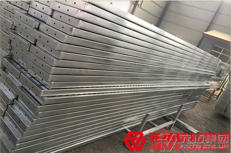 熱鍍鋅鋼跳板價格多少錢？生產(chǎn)廠家電話多少？